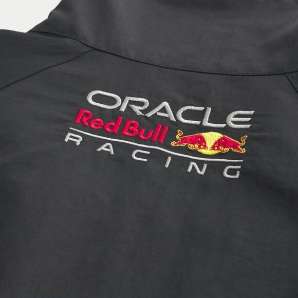 Oracle red bull racing jacket in XL - Picture 2 of 2
